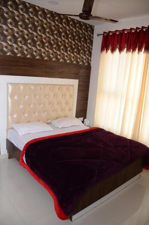 Hotel Robin Inn Amritsar Bagian luar foto