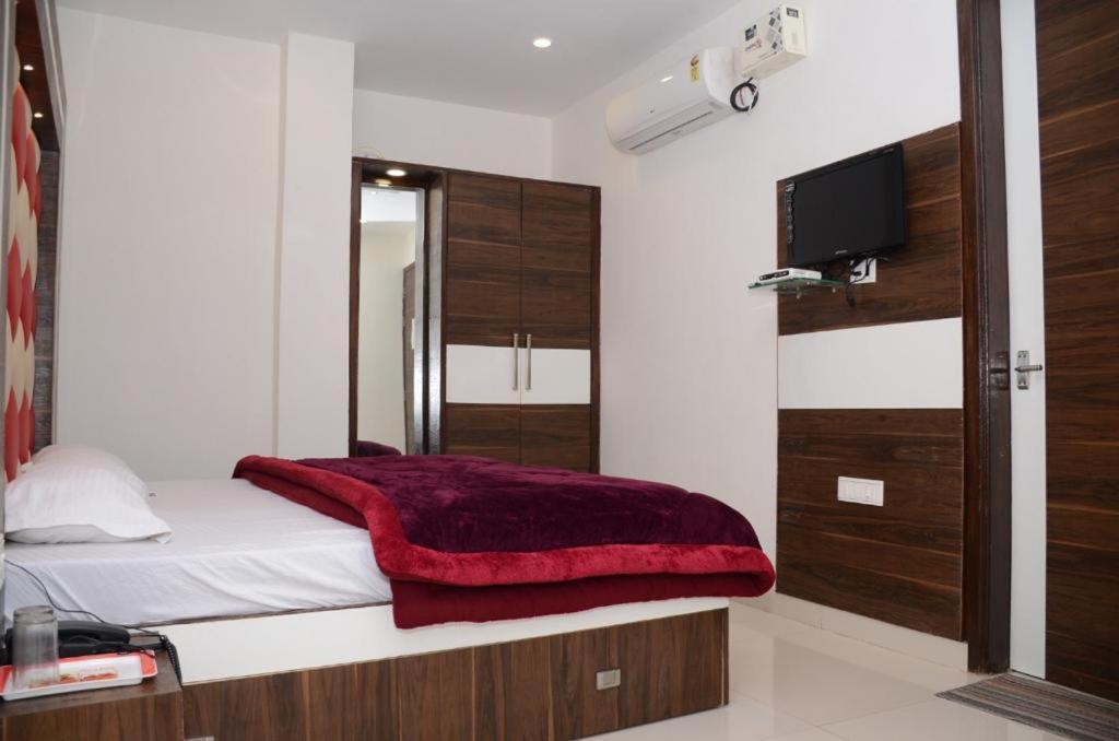 Hotel Robin Inn Amritsar Bagian luar foto