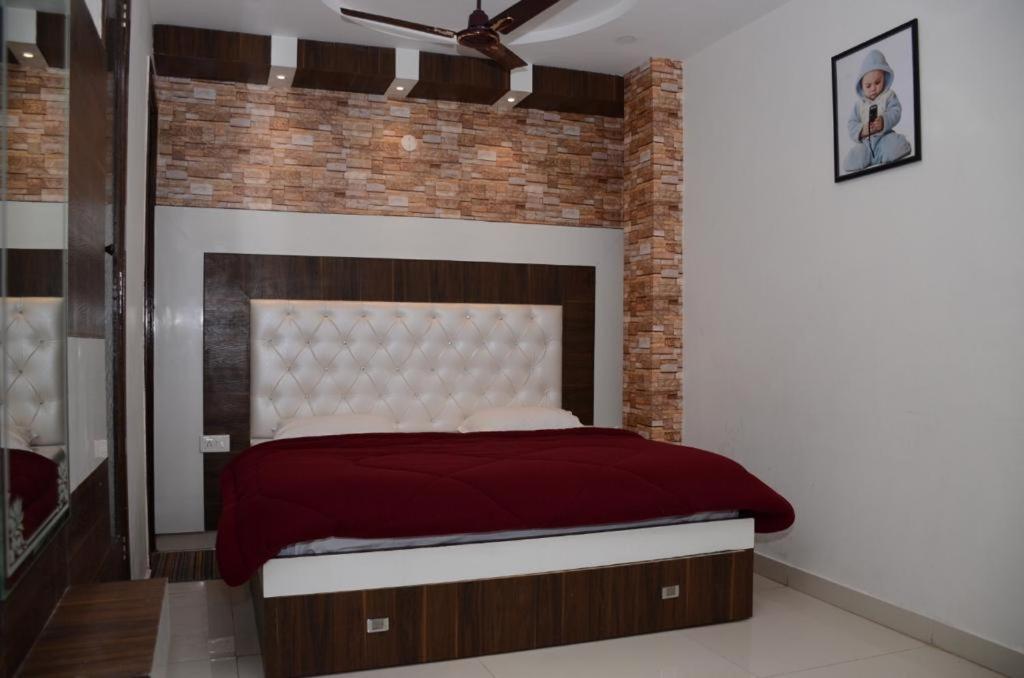 Hotel Robin Inn Amritsar Bagian luar foto