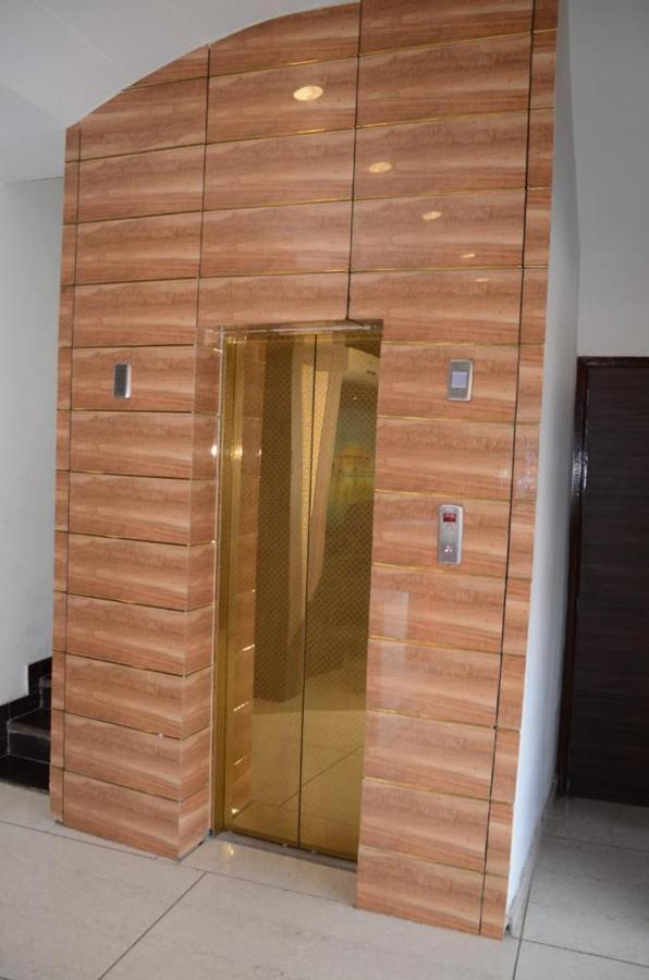 Hotel Robin Inn Amritsar Bagian luar foto
