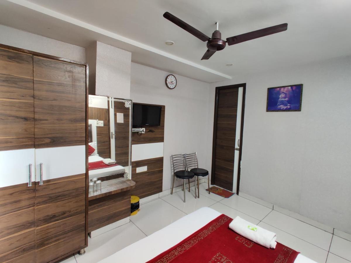 Hotel Robin Inn Amritsar Bagian luar foto