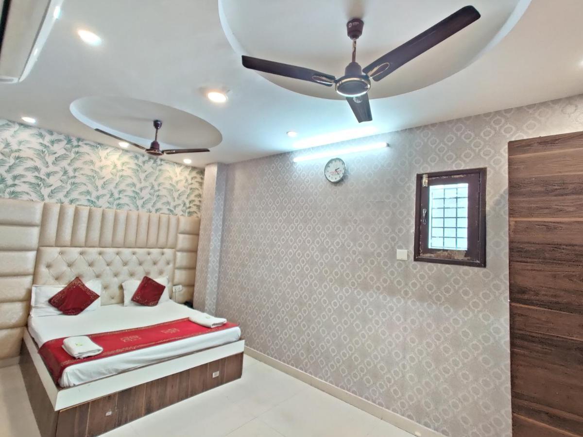 Hotel Robin Inn Amritsar Bagian luar foto