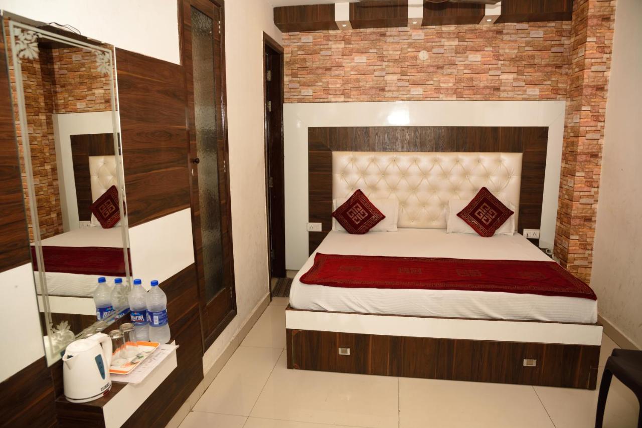 Hotel Robin Inn Amritsar Bagian luar foto