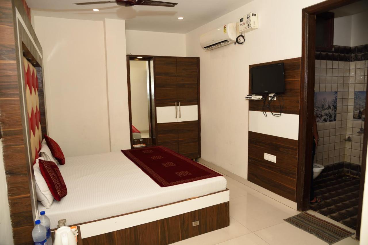 Hotel Robin Inn Amritsar Bagian luar foto