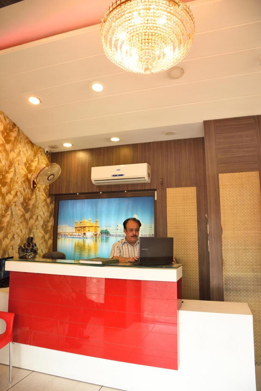 Hotel Robin Inn Amritsar Bagian luar foto
